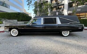 Cadillac-Hearse-1972-4