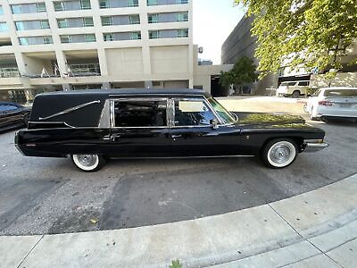 Cadillac-Hearse-1972-8