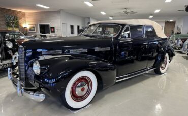 Cadillac-LaSalle-Model-52-Convertible-Sedan-1940-17