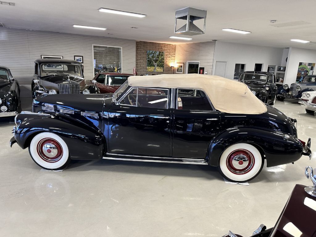 Cadillac-LaSalle-Model-52-Convertible-Sedan-1940-19