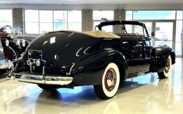 Cadillac-LaSalle-Model-52-Convertible-Sedan-1940-24