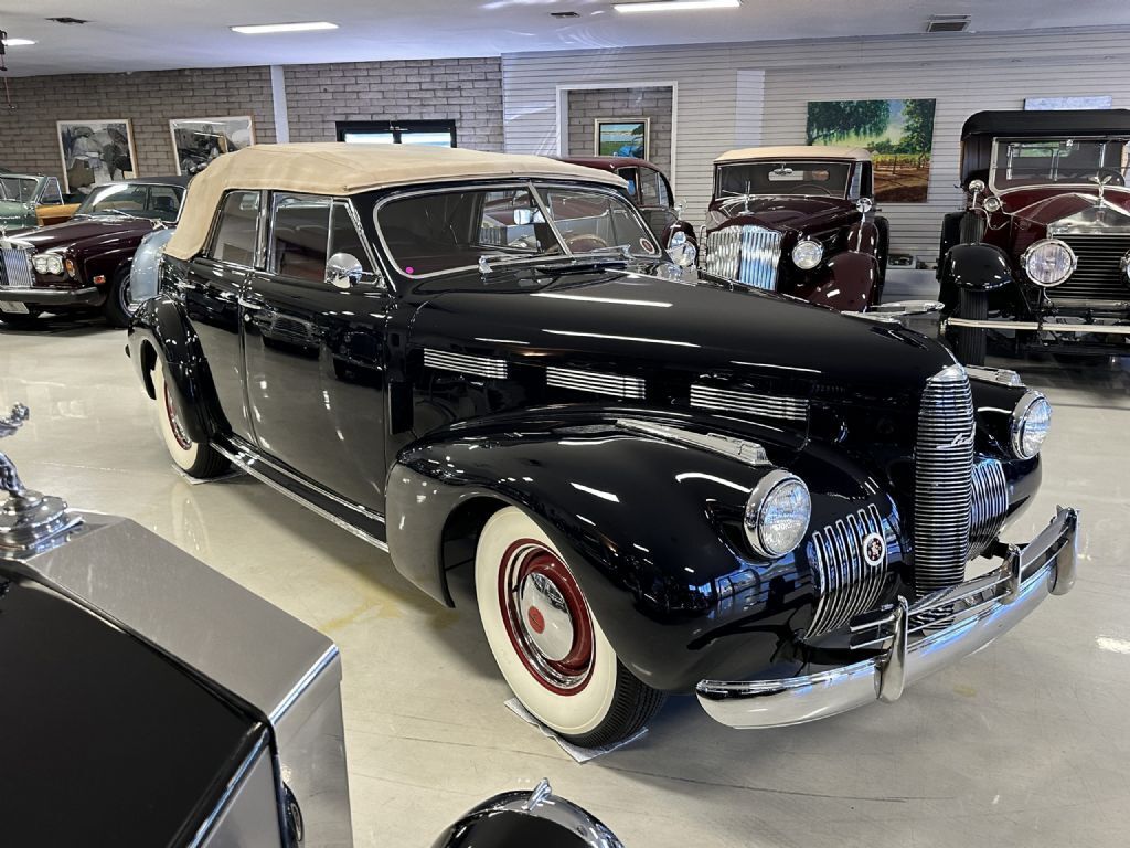 Cadillac-LaSalle-Model-52-Convertible-Sedan-1940-29