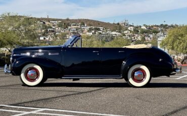 Cadillac-LaSalle-Model-52-Convertible-Sedan-1940-3