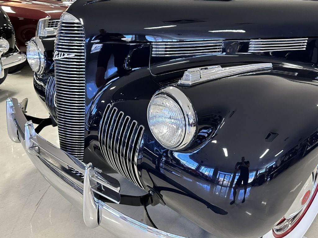 Cadillac-LaSalle-Model-52-Convertible-Sedan-1940-35