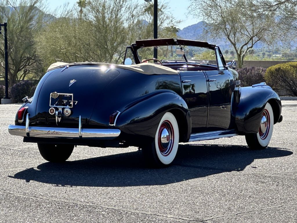 Cadillac-LaSalle-Model-52-Convertible-Sedan-1940-8