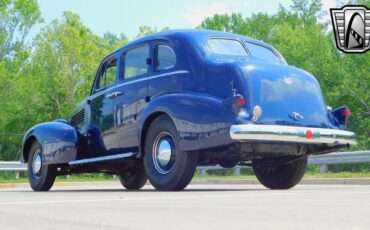 Cadillac-Lasalle-1937-5