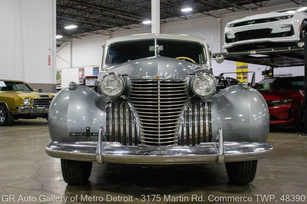 Cadillac-Series-60-1940-11