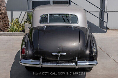 Cadillac-Series-60-1941-5