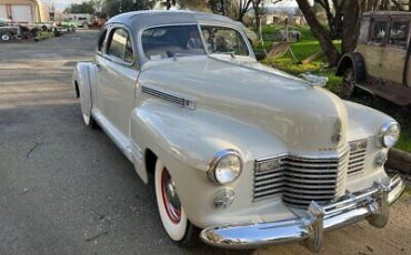 Cadillac-Series-61-Cabriolet-1941-1