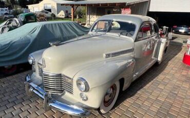 Cadillac-Series-61-Cabriolet-1941-3