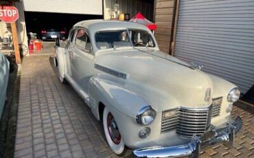 Cadillac-Series-61-Cabriolet-1941