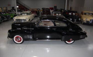 Cadillac-Series-61-Five-Passenger-Coupe-Sedanette-Coupe-1941-11