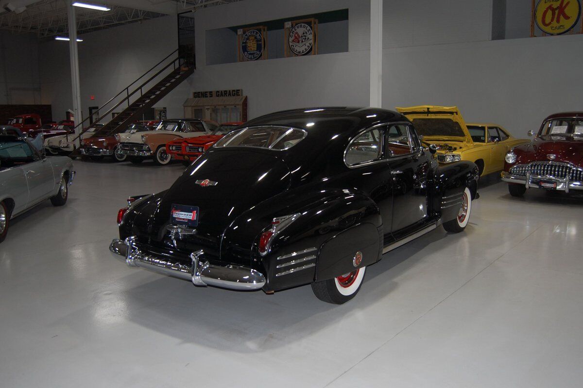 Cadillac-Series-61-Five-Passenger-Coupe-Sedanette-Coupe-1941-16