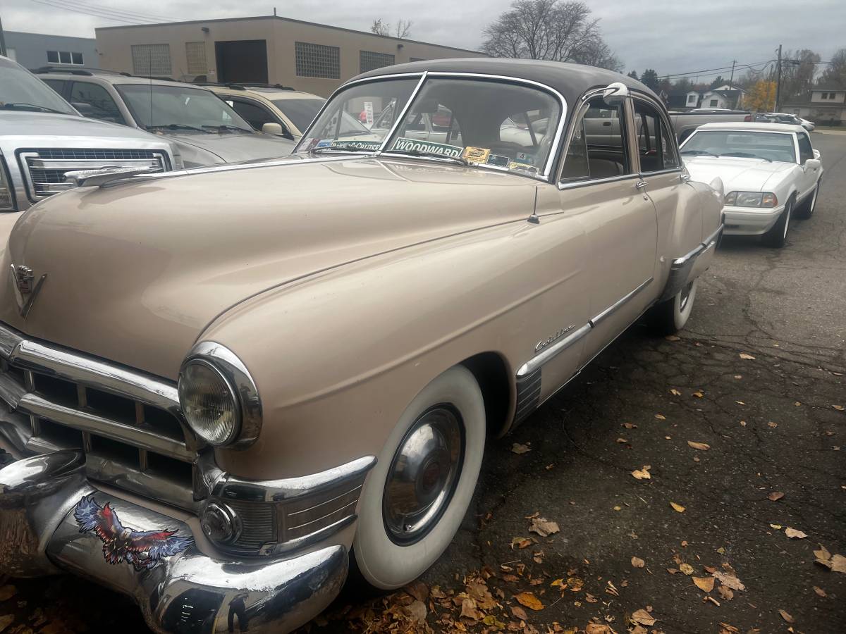 Cadillac-Series-62-1949