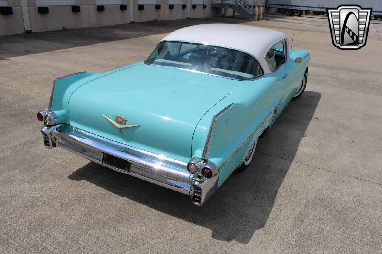 Cadillac-Series-62-1957-4