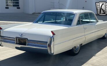 Cadillac-Series-62-1964-5