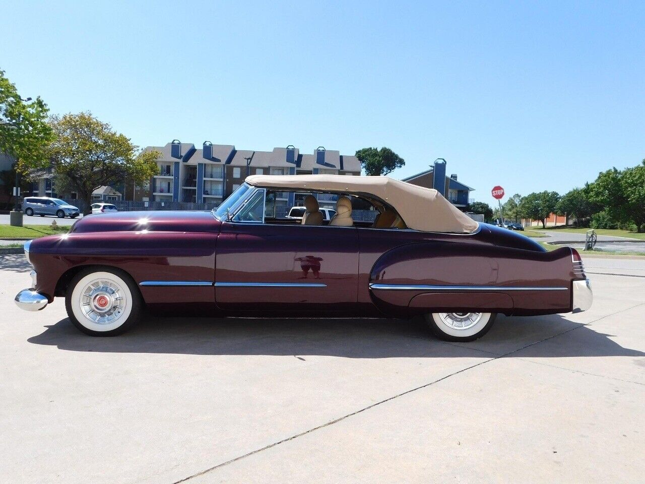 Cadillac-Series-62-Cabriolet-1948-3