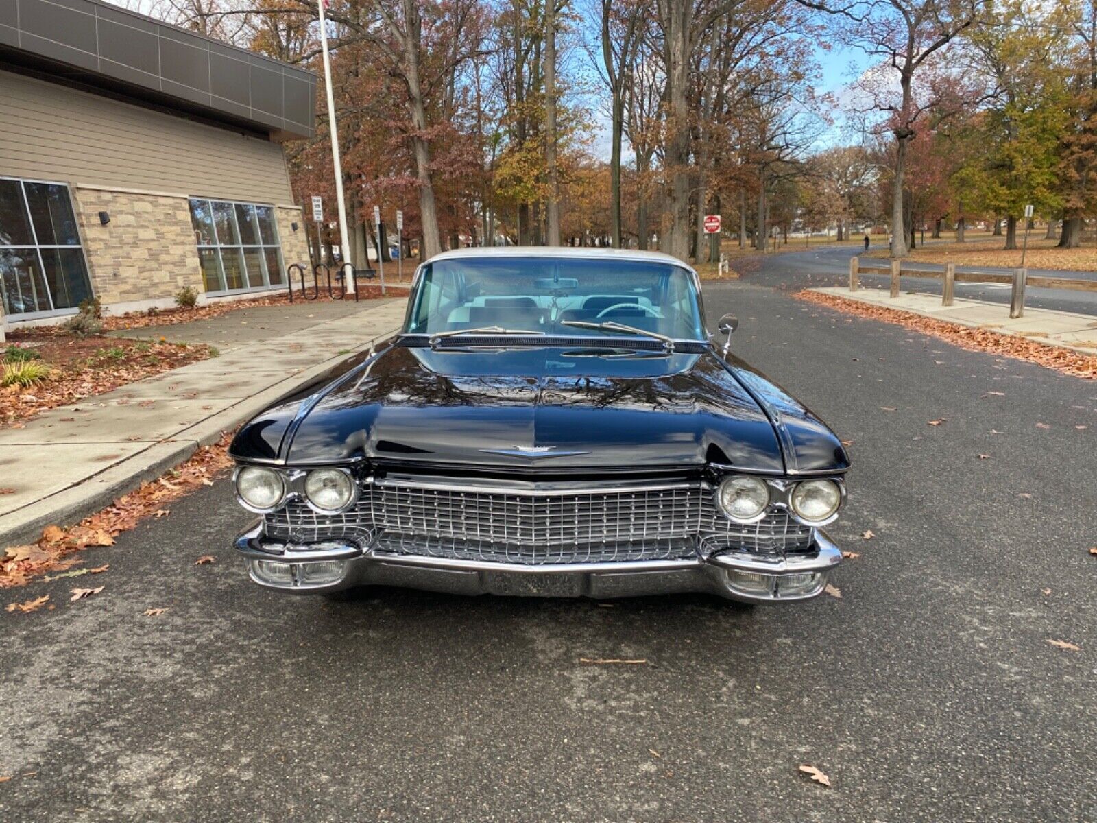 Cadillac-Series-62-Coupe-1960-1