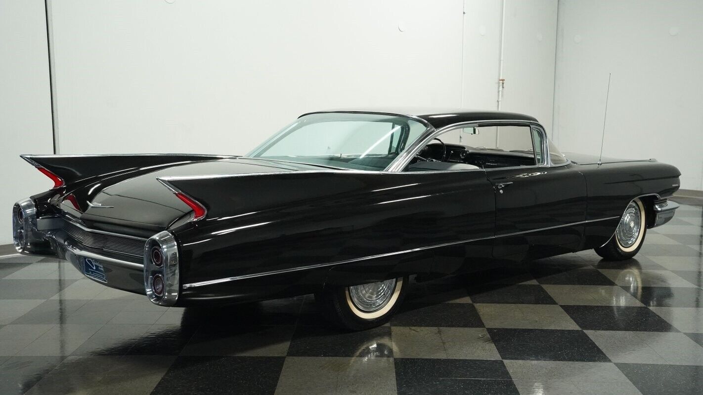 Cadillac-Series-62-Coupe-1960-10