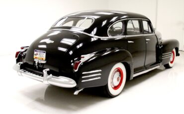 Cadillac-Series-63-Berline-1941-4