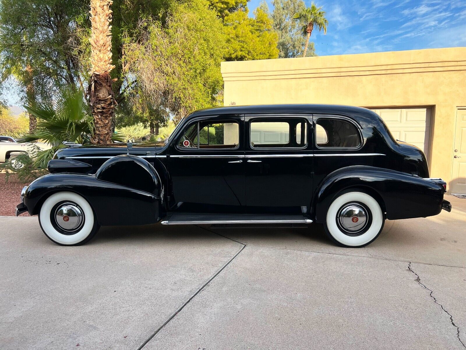 Cadillac-Series-75-Limousine-1939-2