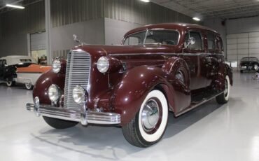 Cadillac-Series-85-V-12-Berline-1936-30