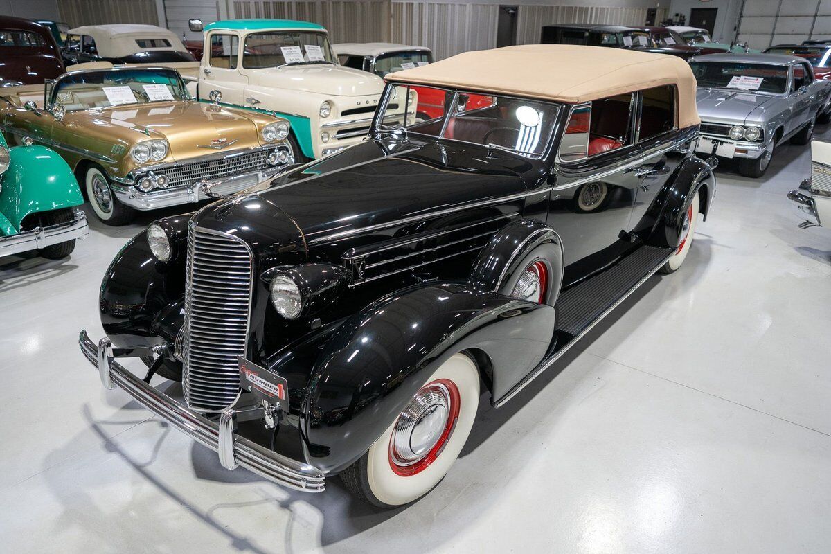 Cadillac-Series-85-V-12-Cabriolet-1936-4