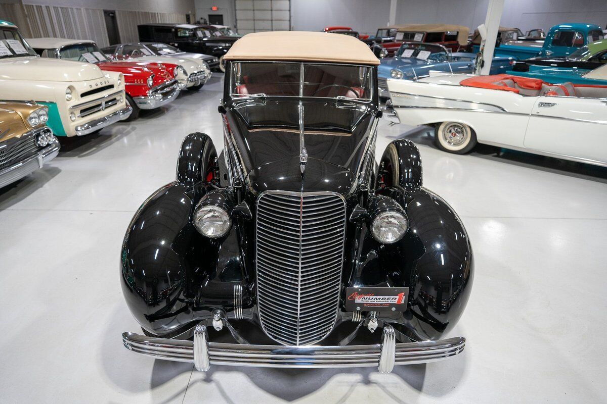 Cadillac-Series-85-V-12-Cabriolet-1936-5