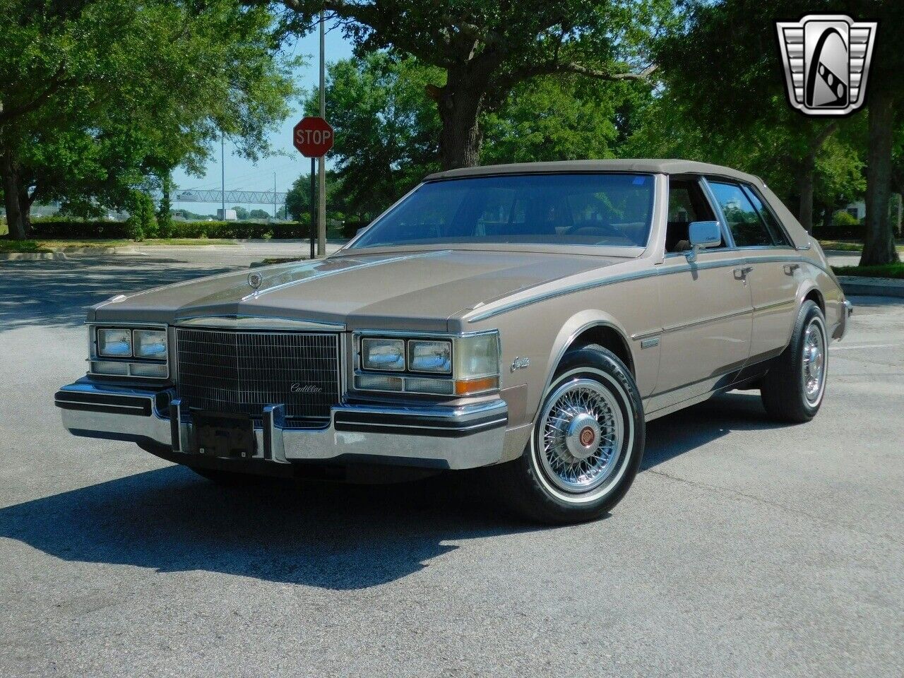 Cadillac-Seville-1983-3