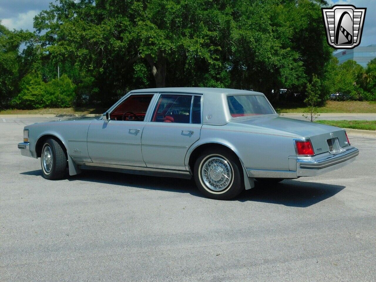 Cadillac-Seville-Berline-1976-4