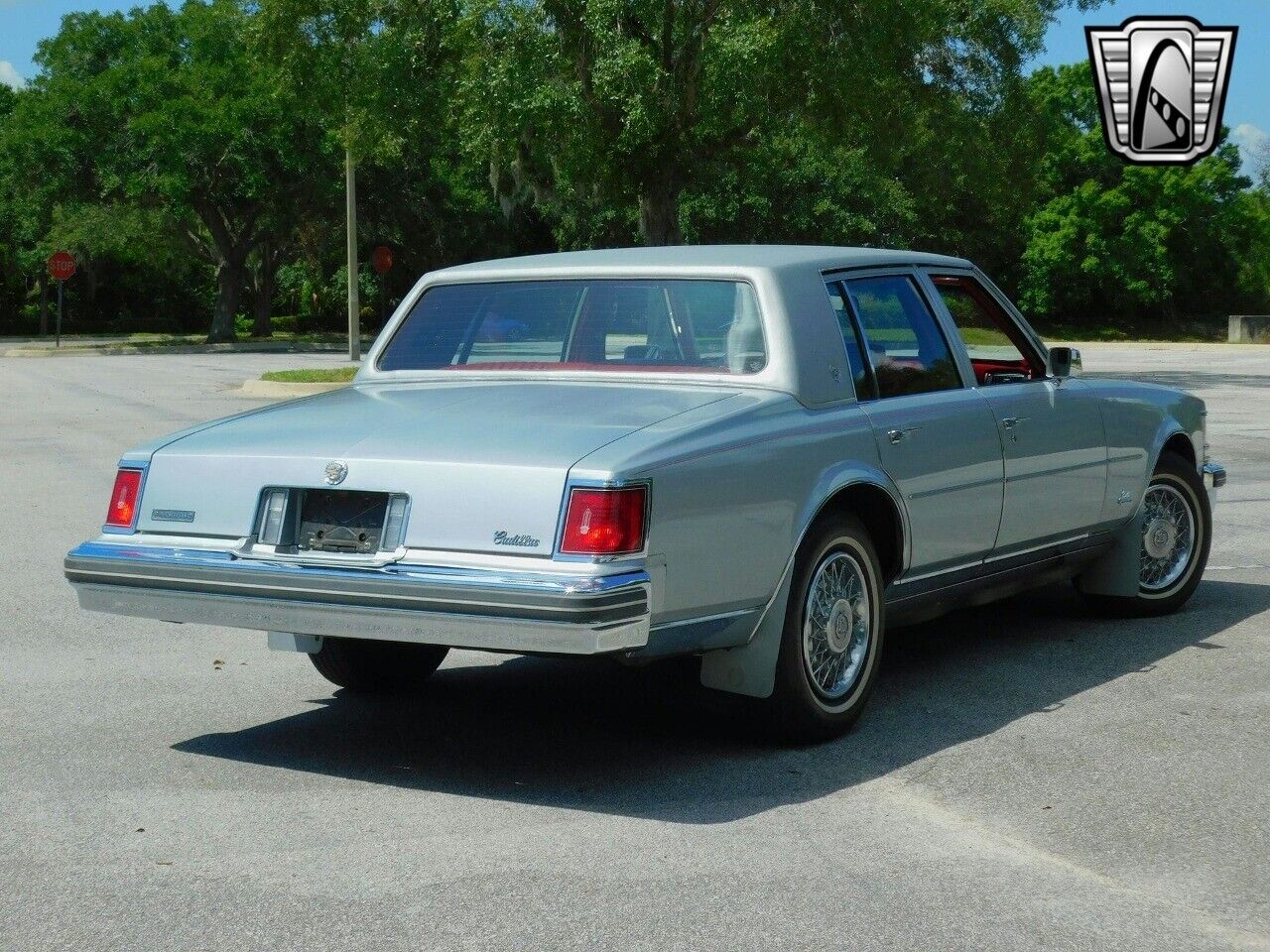 Cadillac-Seville-Berline-1976-6