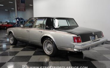 Cadillac-Seville-Berline-1978-9