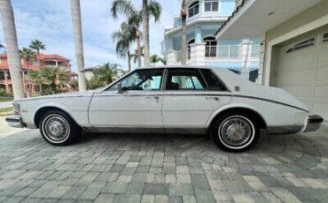 Cadillac-Seville-Berline-1985-15