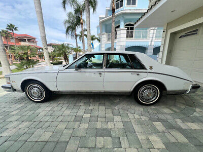 Cadillac-Seville-Berline-1985-16