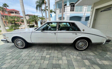 Cadillac-Seville-Berline-1985-17