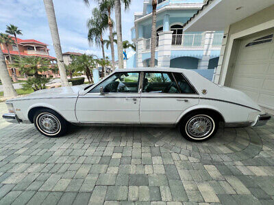 Cadillac-Seville-Berline-1985-17