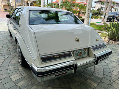 Cadillac-Seville-Berline-1985-20