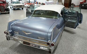 Cadillac-Sixty-Special-1957-4