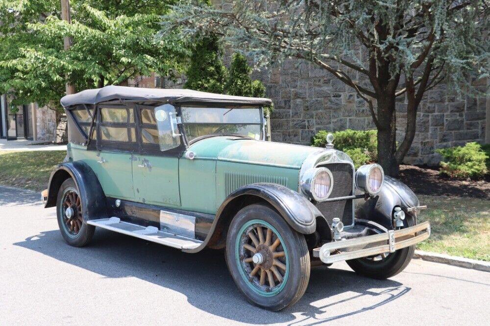 Cadillac-Type-V-63-Phaeton-1925