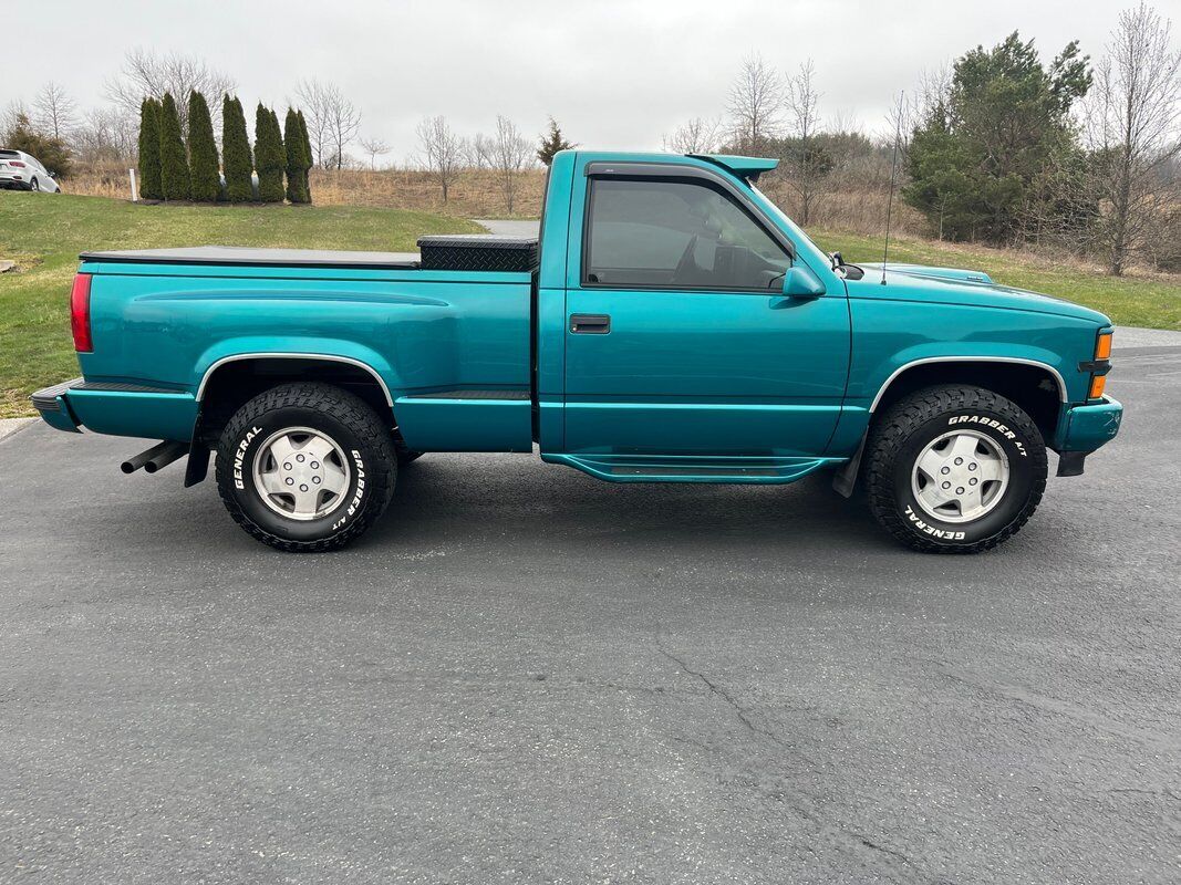 Chevrolet-1500-REGULAR-CAB-SHORT-BED-1994-2