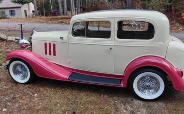 Chevrolet-2-door-sedan-1933-9