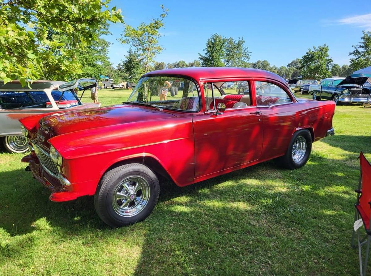 Chevrolet-210-sedan-1955-12