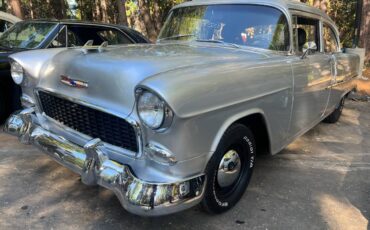 Chevrolet-210-sedan-1955