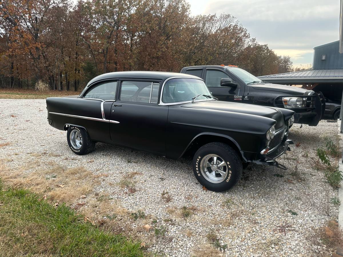 Chevrolet-210-sedan-1955-2