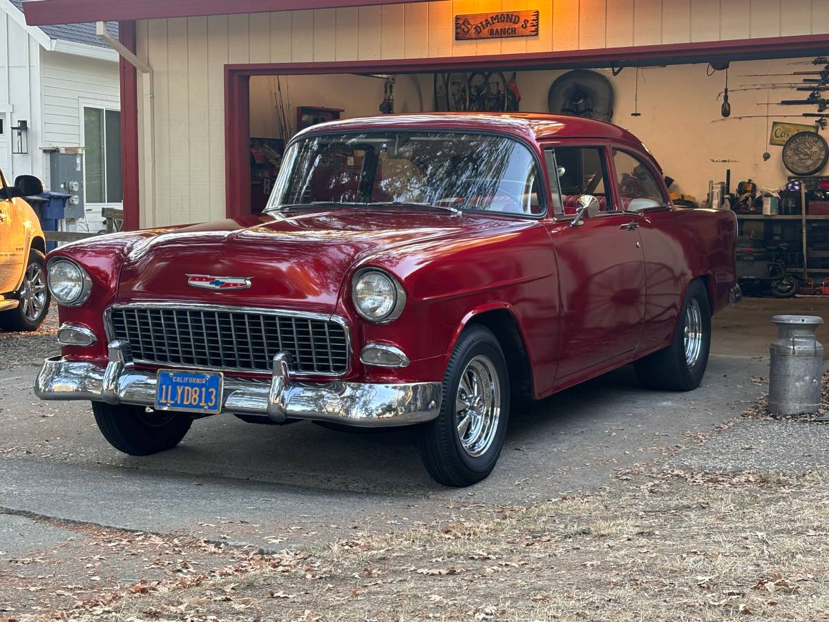 Chevrolet-210-sedan-1955