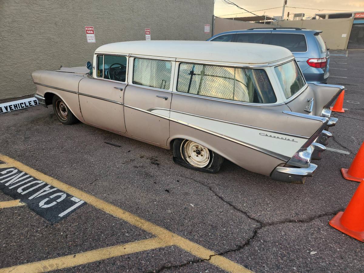 Chevrolet-210-wagon-1957-2