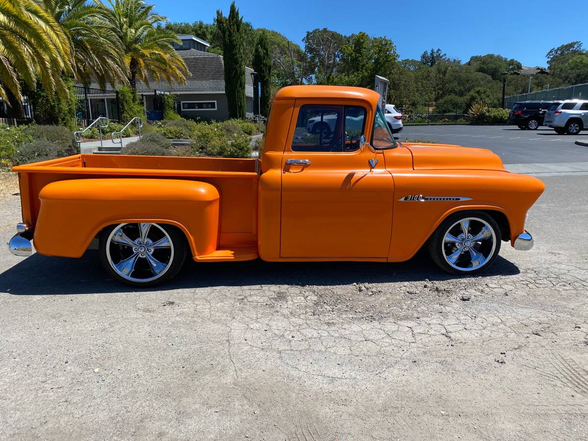 Chevrolet-3100-pickup-1955-12