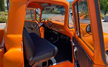 Chevrolet-3100-pickup-1955-16