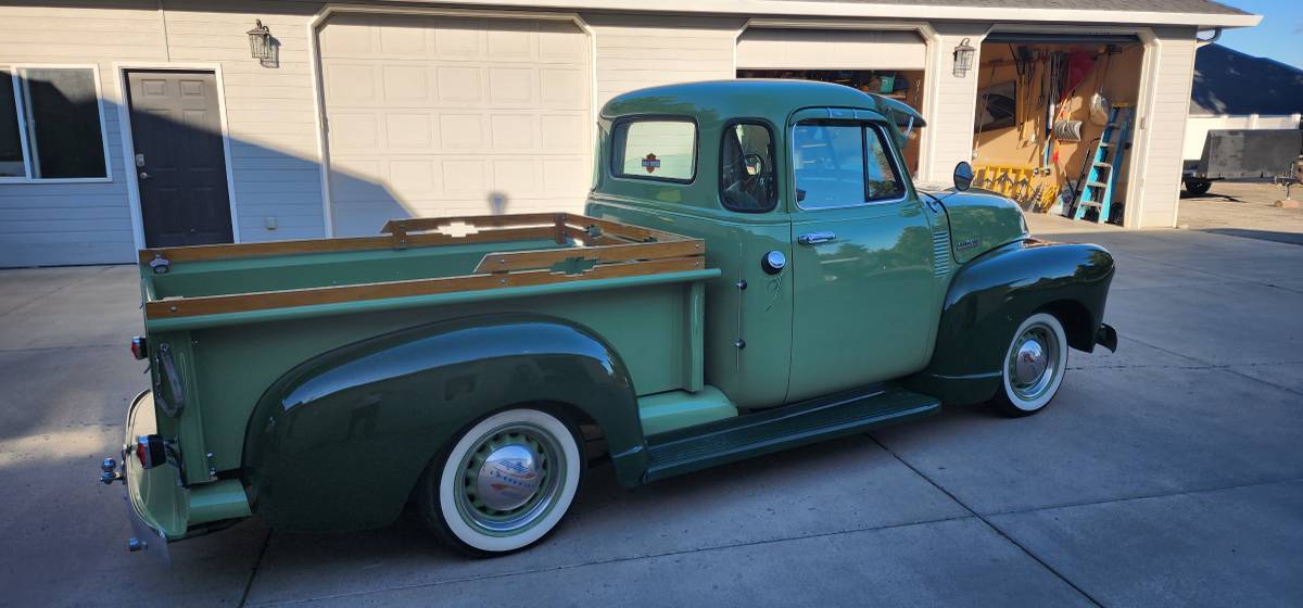 Chevrolet-3100-truck-1952-2