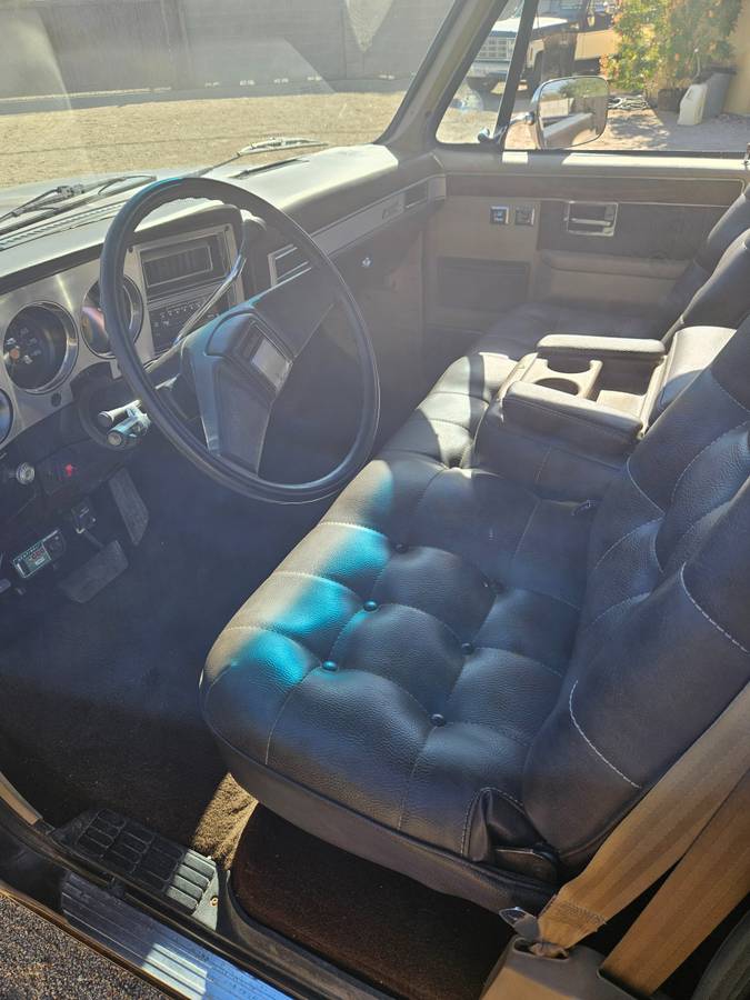 Chevrolet-3500-1984-6